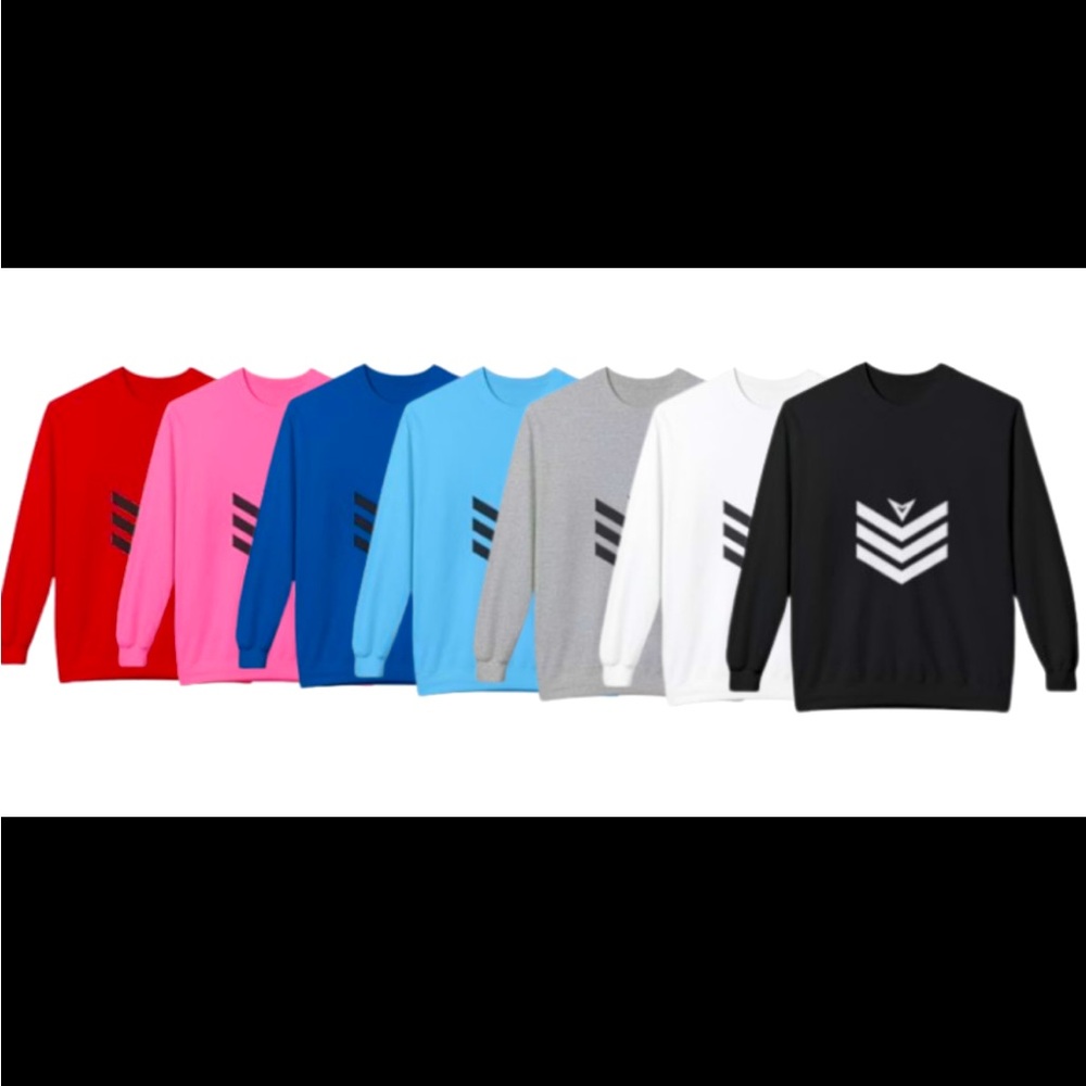 Crewneck sweater with flow logo